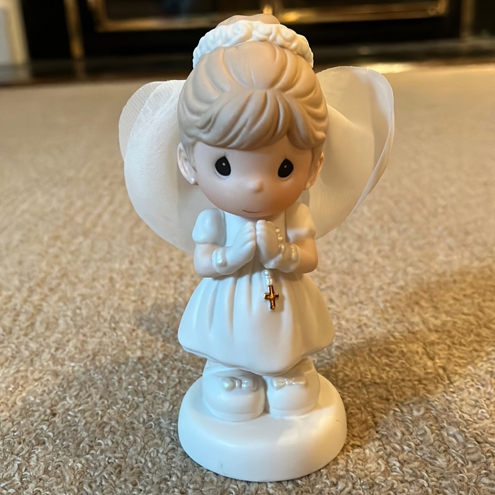 Precious Moments Communion Girl Figurine ✨✝️